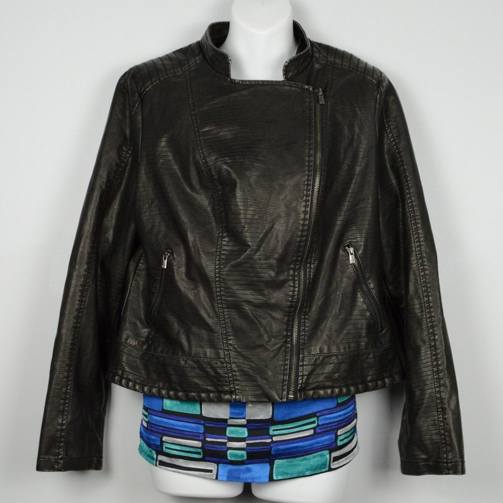Moto Jacket - Picture 3 of 11